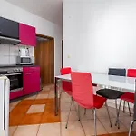 아파트 Cozy In With Wifi