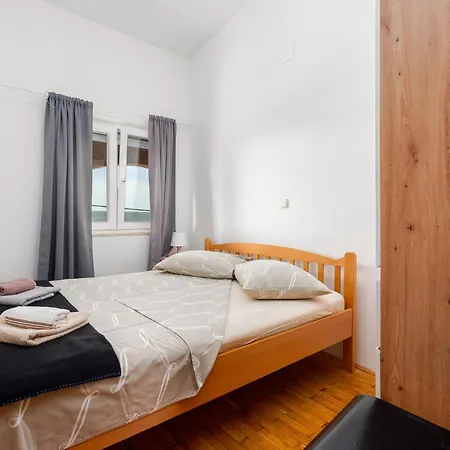 Apartment Gorgeous In With Wifi